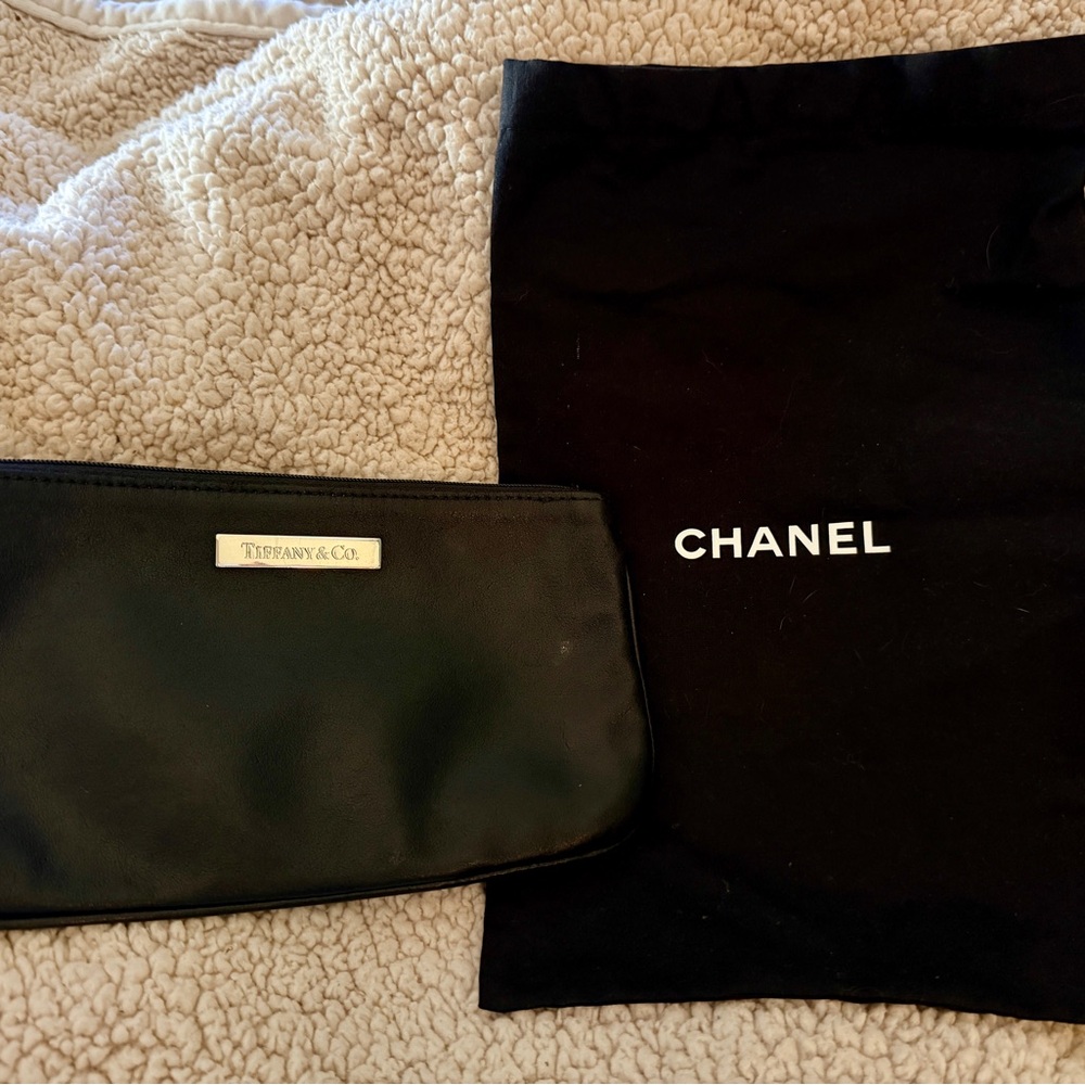 Tiffany & Co Pouch & Chanel dust bag - Picture 2 of 9